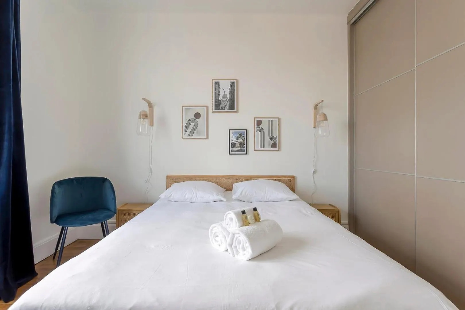 Hamac Suites - Suite Crillon Lyon 0*,  France